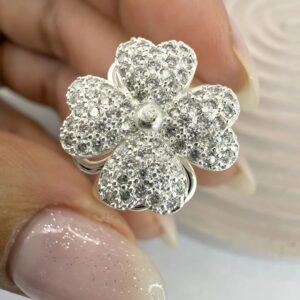 Anillo lucky-trebol giratorio