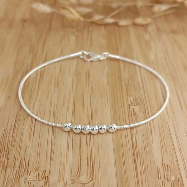 Pulsera cardy con bolitas