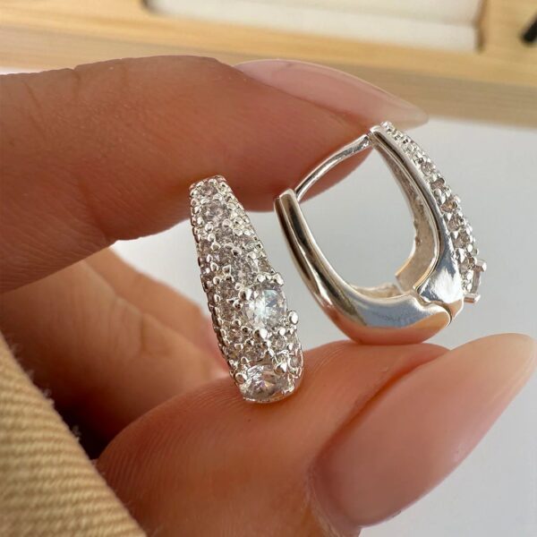 Argollas premuim drizella- piedritas blancas