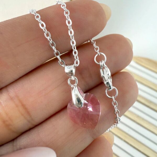 Collar corazón rosado
