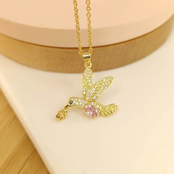 Collar colibri rosa dorado- piedrita colgante