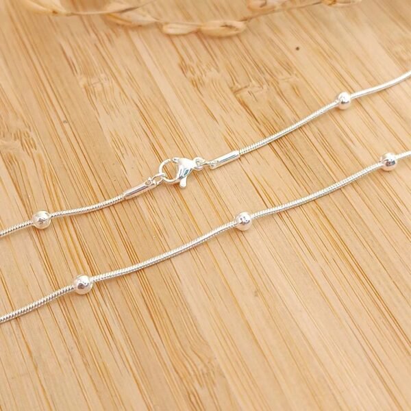 Cadena colas raton 1mm con bolitas 4 mm- largo 45 cm