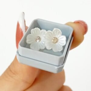ABRIDOR FLOR- BLANCA PIEDRA EN EL MEDIO